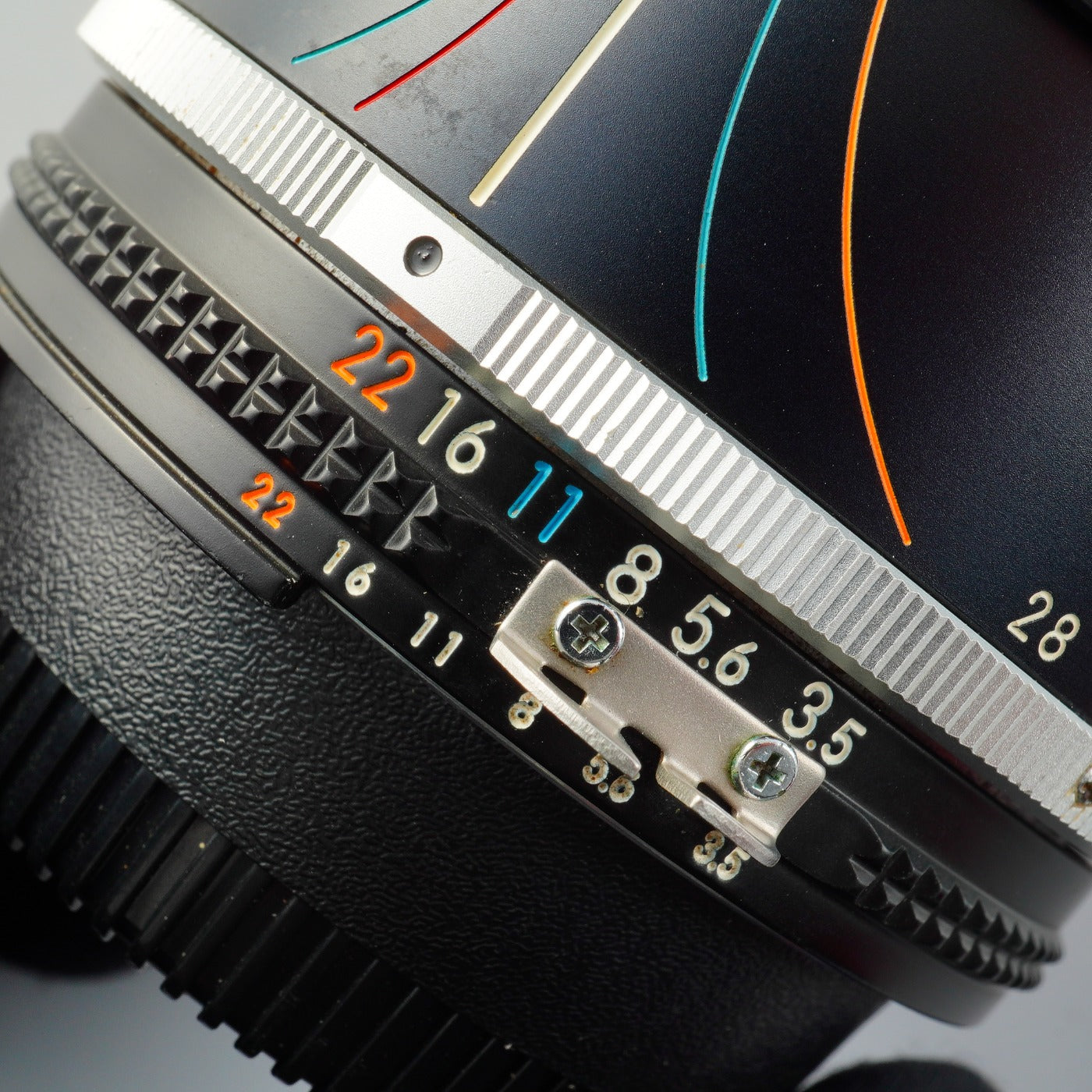 Nikon Ai-S Zoom-NIKKOR 28-50mm F/3.5 ズームレンズ