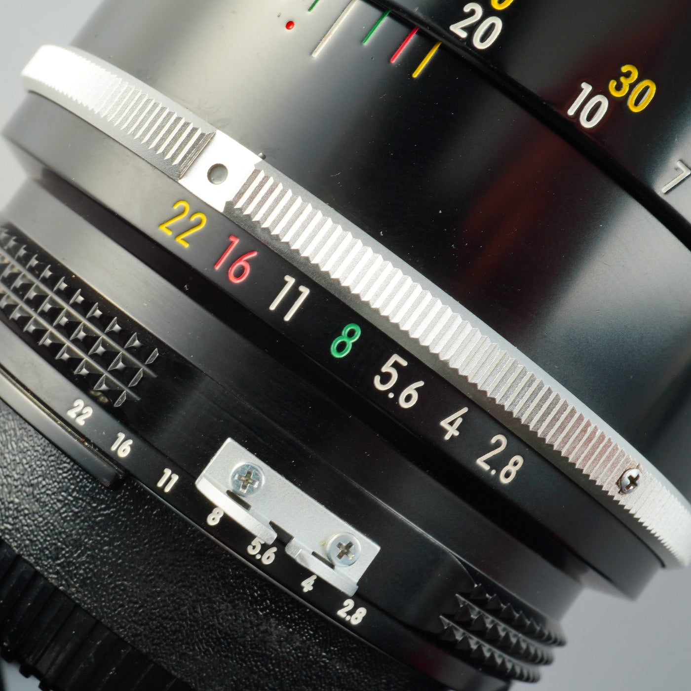 Nikon Ai改 Nikkor 135mm F/2.8 単焦点レンズ