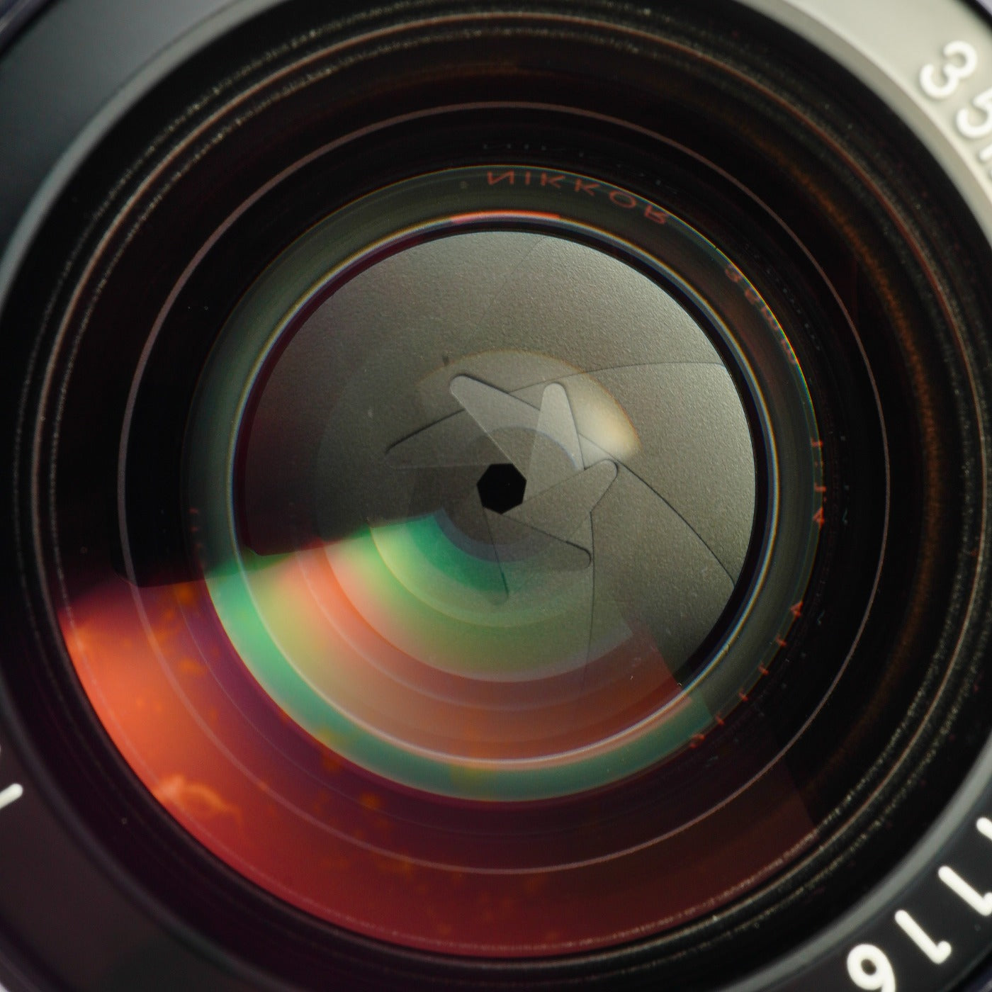 Nikon Ai NIKKOR 35mm F/1.4 単焦点レンズ