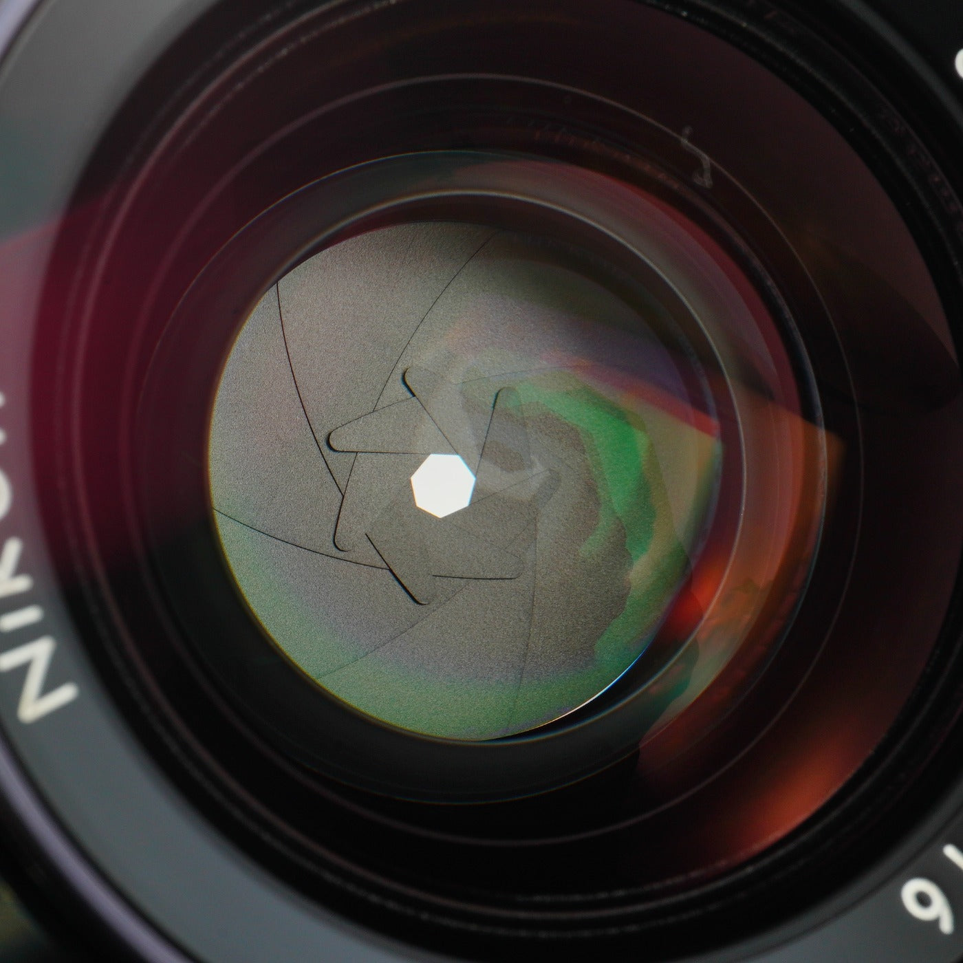 Nikon Ai NIKKOR 35mm F/1.4 単焦点レンズ