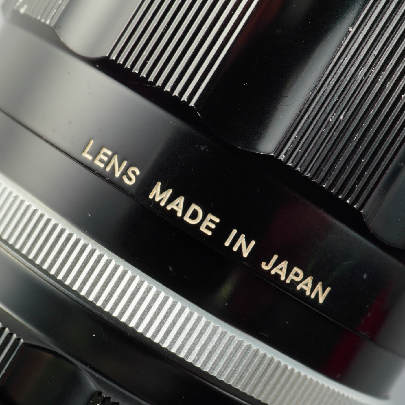 Nikon 非Ai NIKKOR-P.C Auto 105mm F/2.5 単焦点レンズ