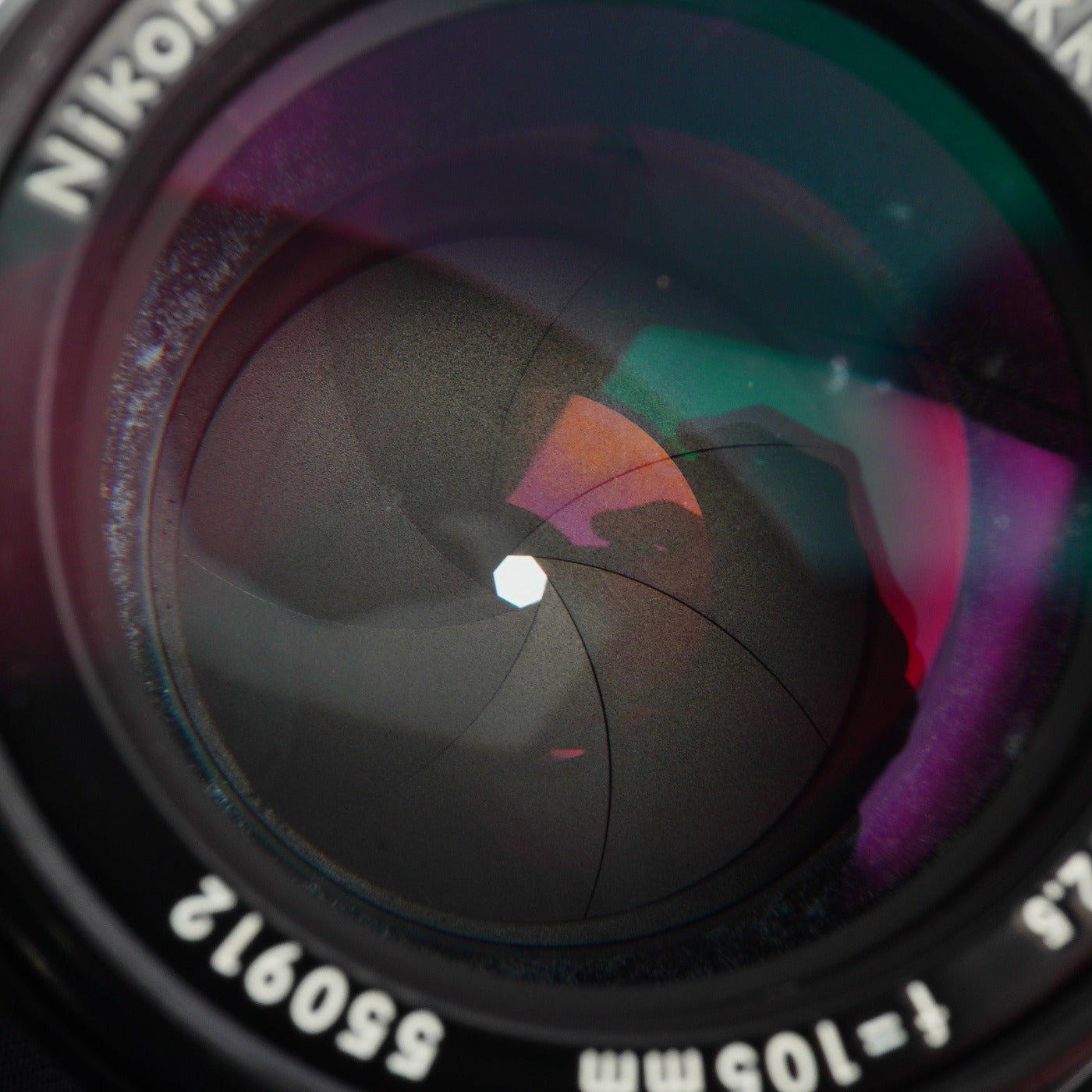 Nikon 非Ai NIKKOR-P.C Auto 105mm F/2.5 単焦点レンズ