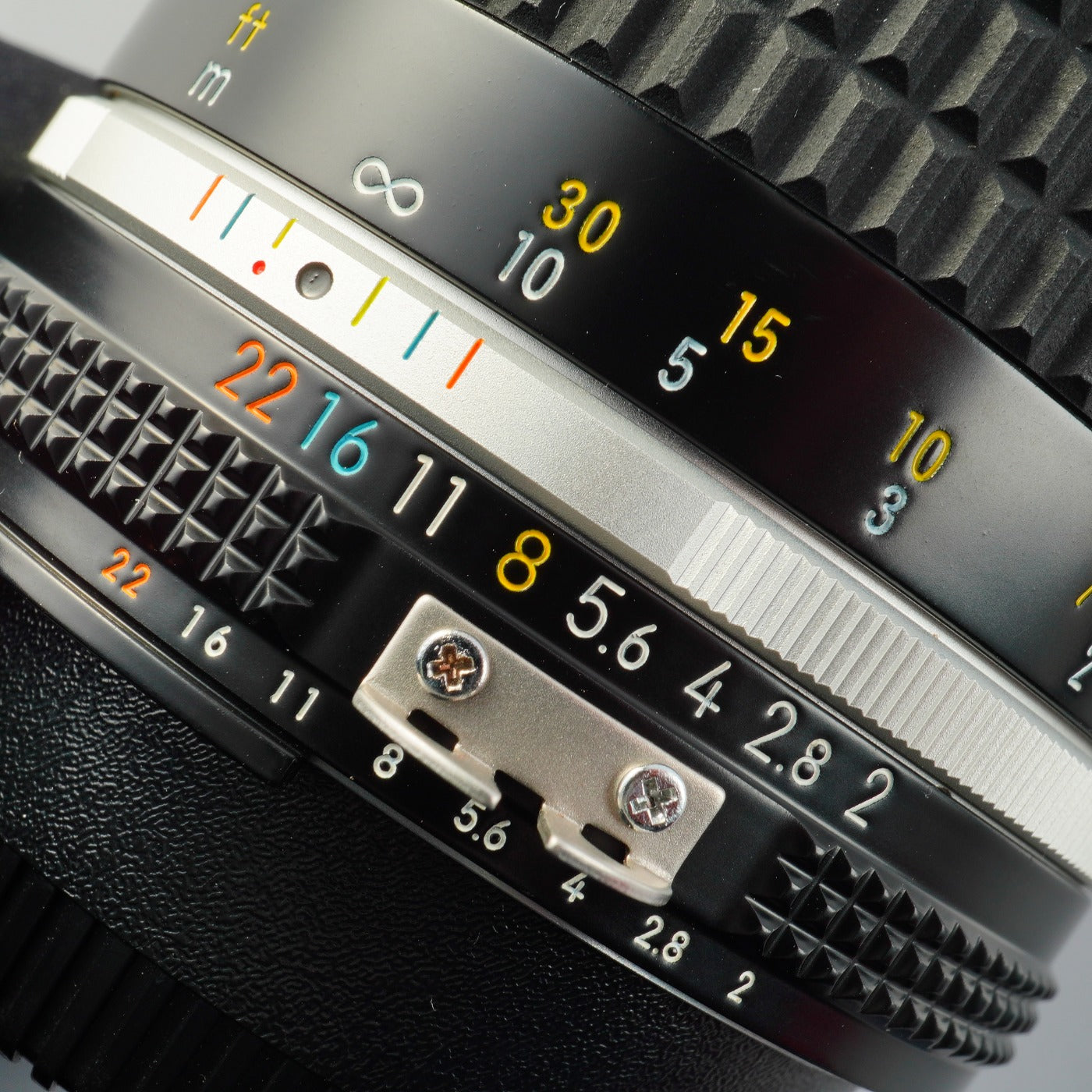 Nikon Ai-S NIKKOR 85mm F/2 単焦点レンズ
