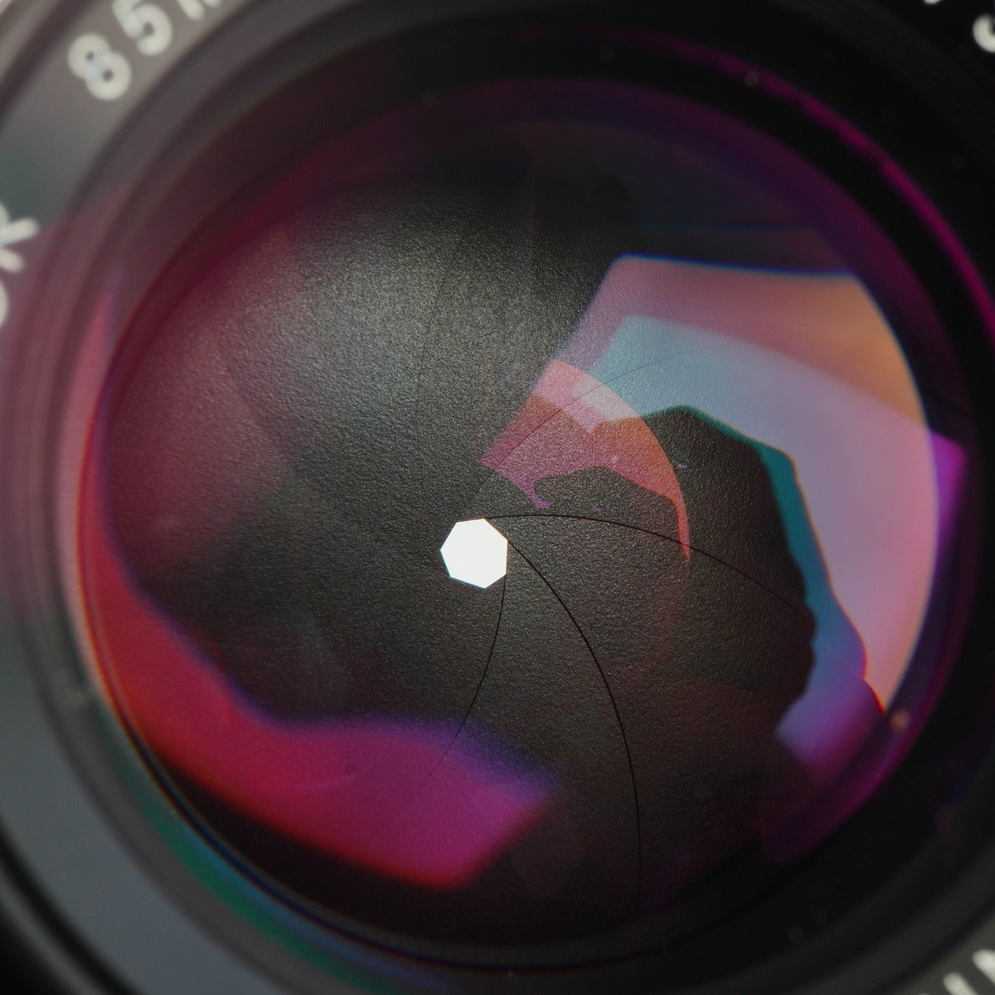 Nikon Ai-S NIKKOR 85mm F/2 単焦点レンズ