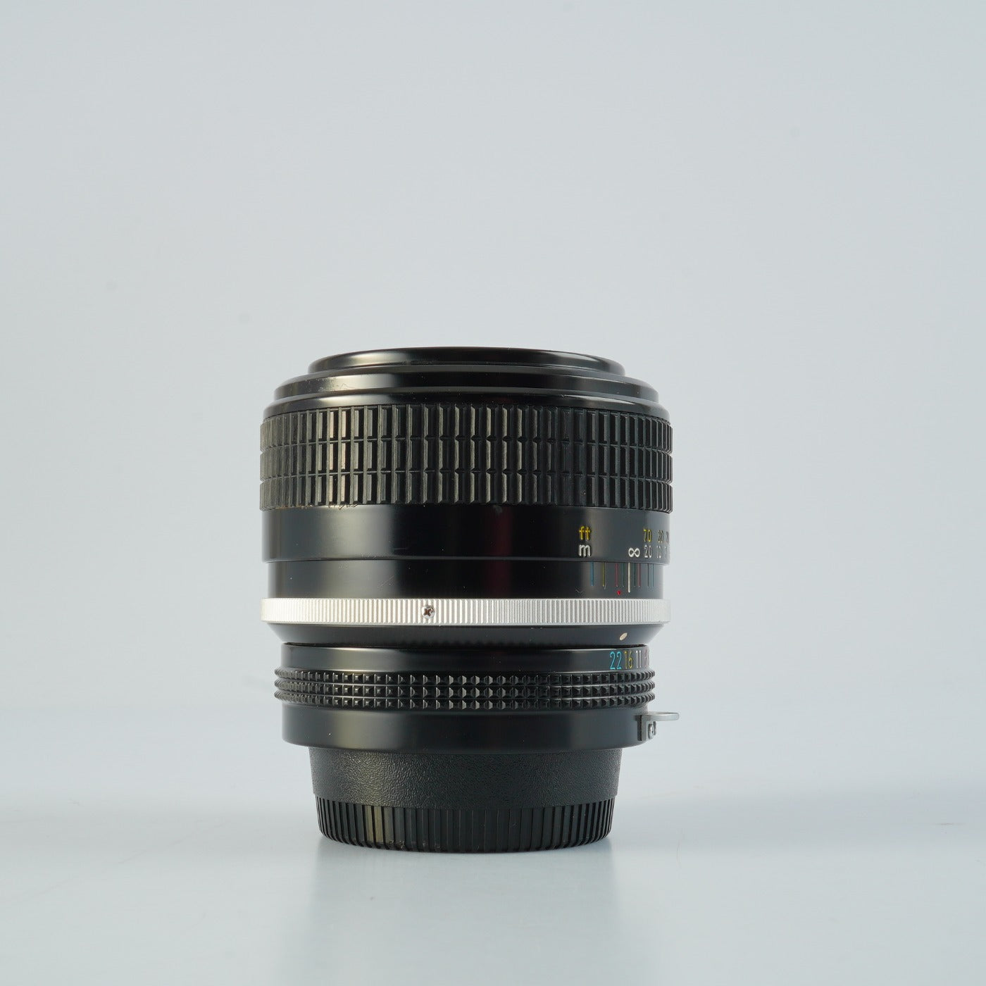 Nikon 非Ai Nikkor 85mm F/1.8 単焦点レンズ