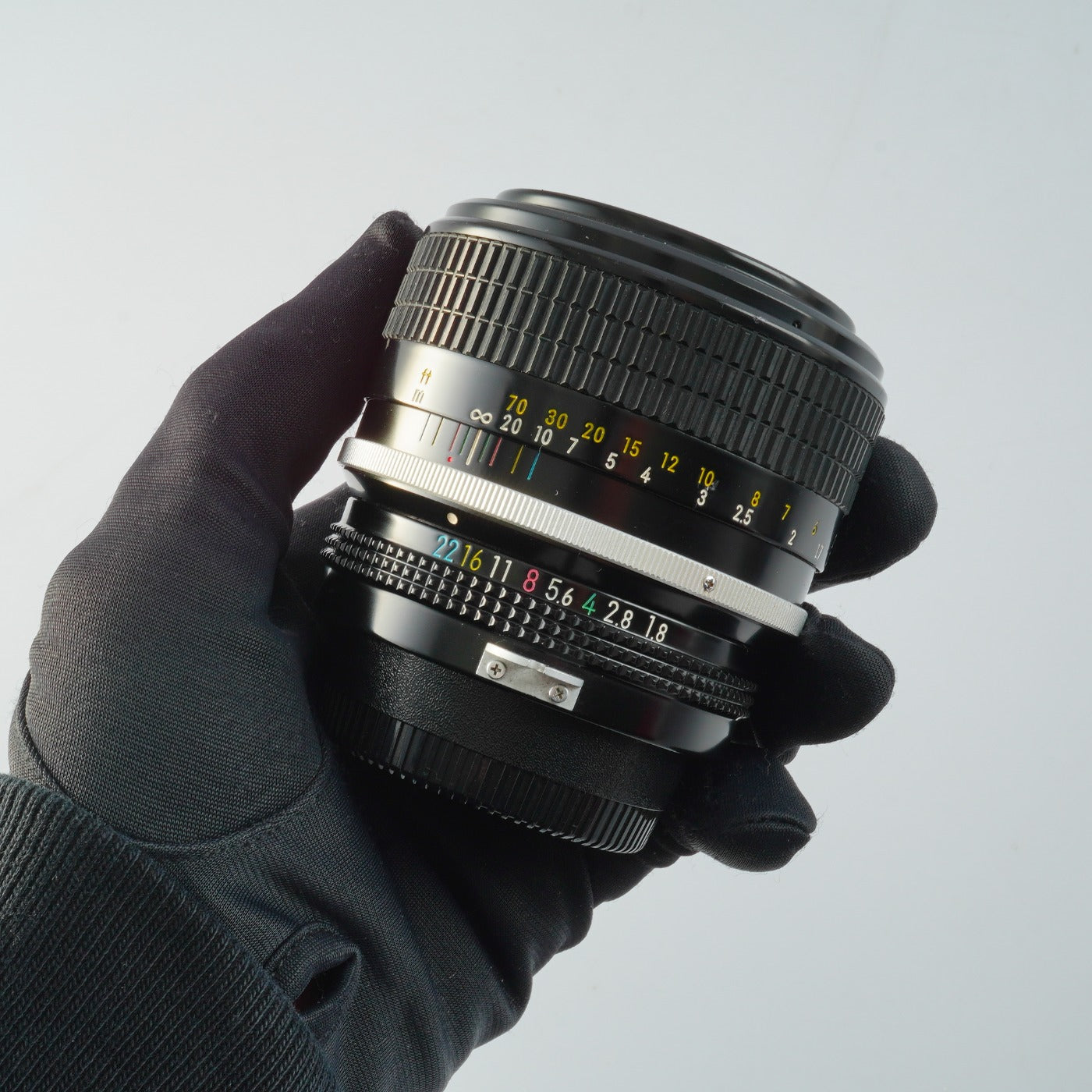 Nikon 非Ai Nikkor 85mm F/1.8 単焦点レンズ