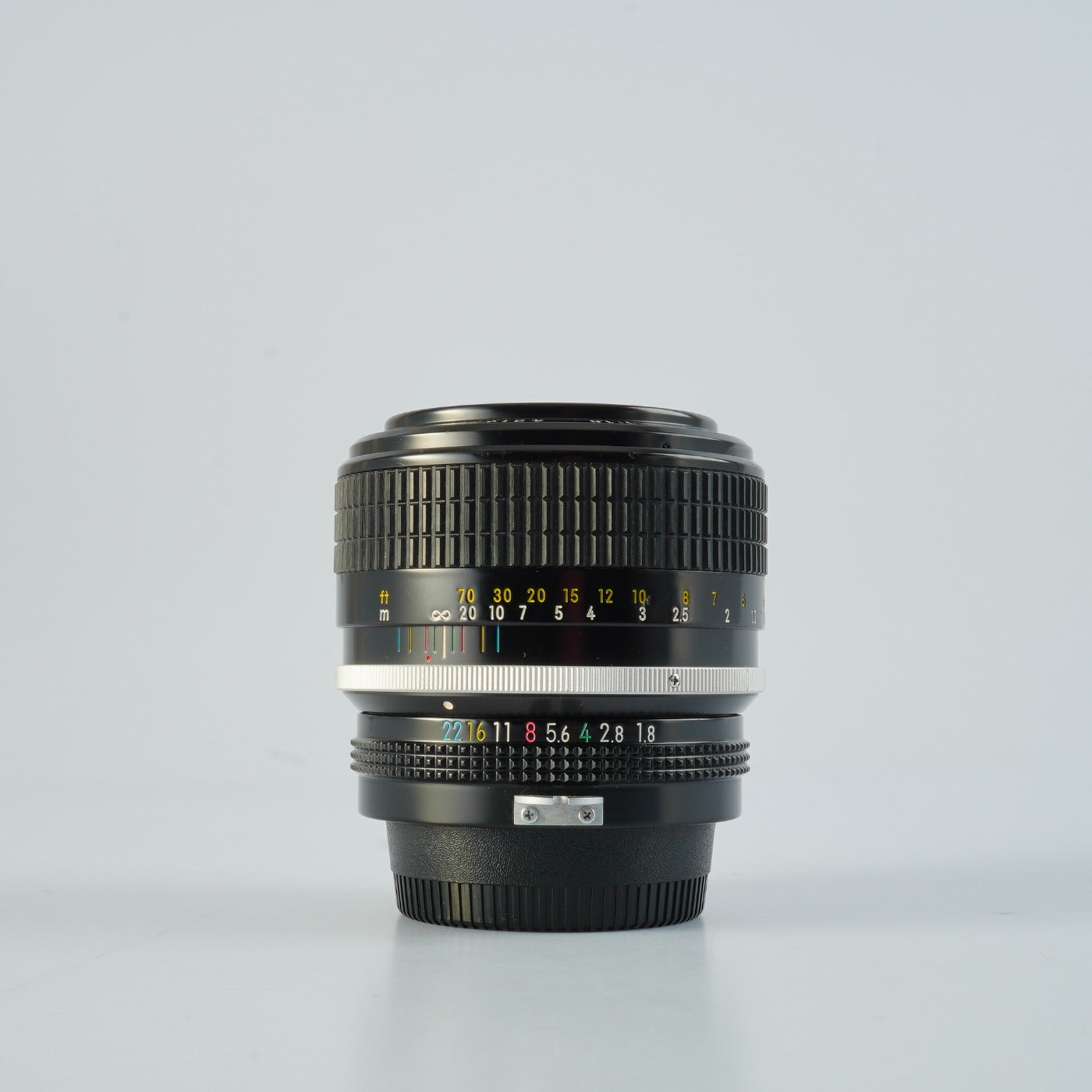 Nikon 非Ai Nikkor 85mm F/1.8 単焦点レンズ