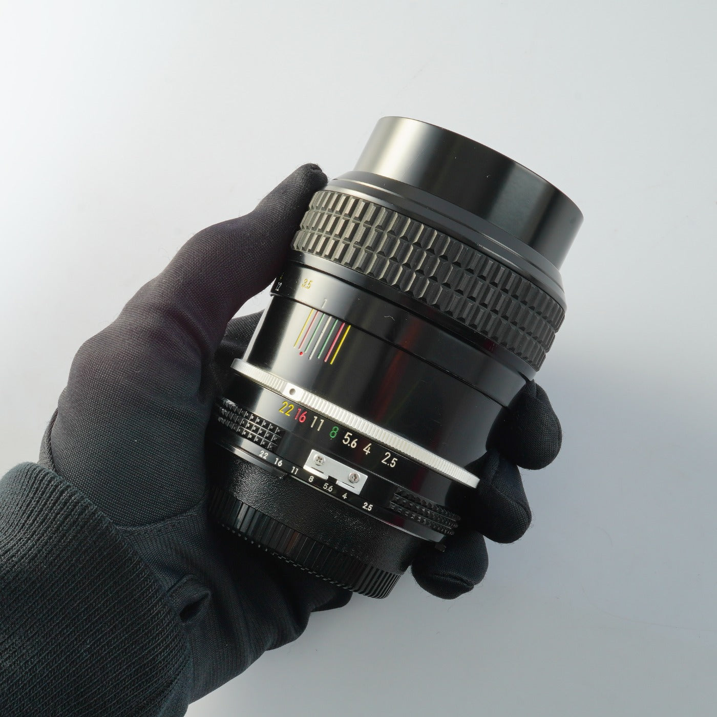 Nikon Ai NIKKOR 105mm F/2.5 単焦点レンズ