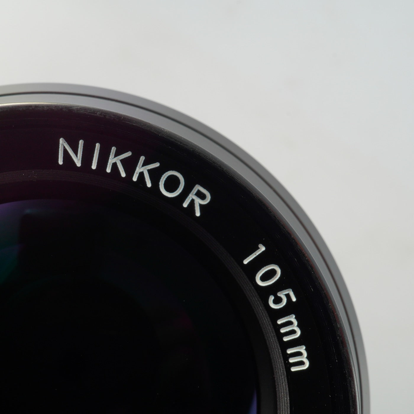 Nikon Ai NIKKOR 105mm F/2.5 単焦点レンズ