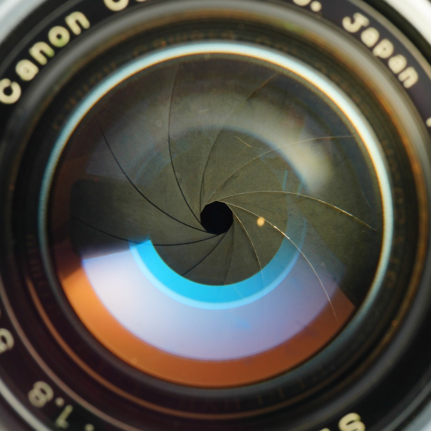 【L39】Canon 50mm f/1.8 単焦点レンズ Canon 50mm F/1.8 For L39 単焦点レンズ – 山田写真機店