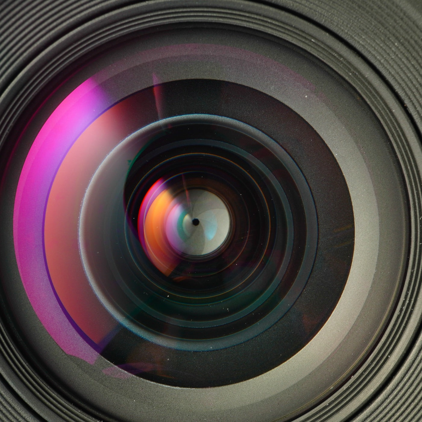 Nikon Ai-S NIKKOR 20mm F/2.8 単焦点レンズ