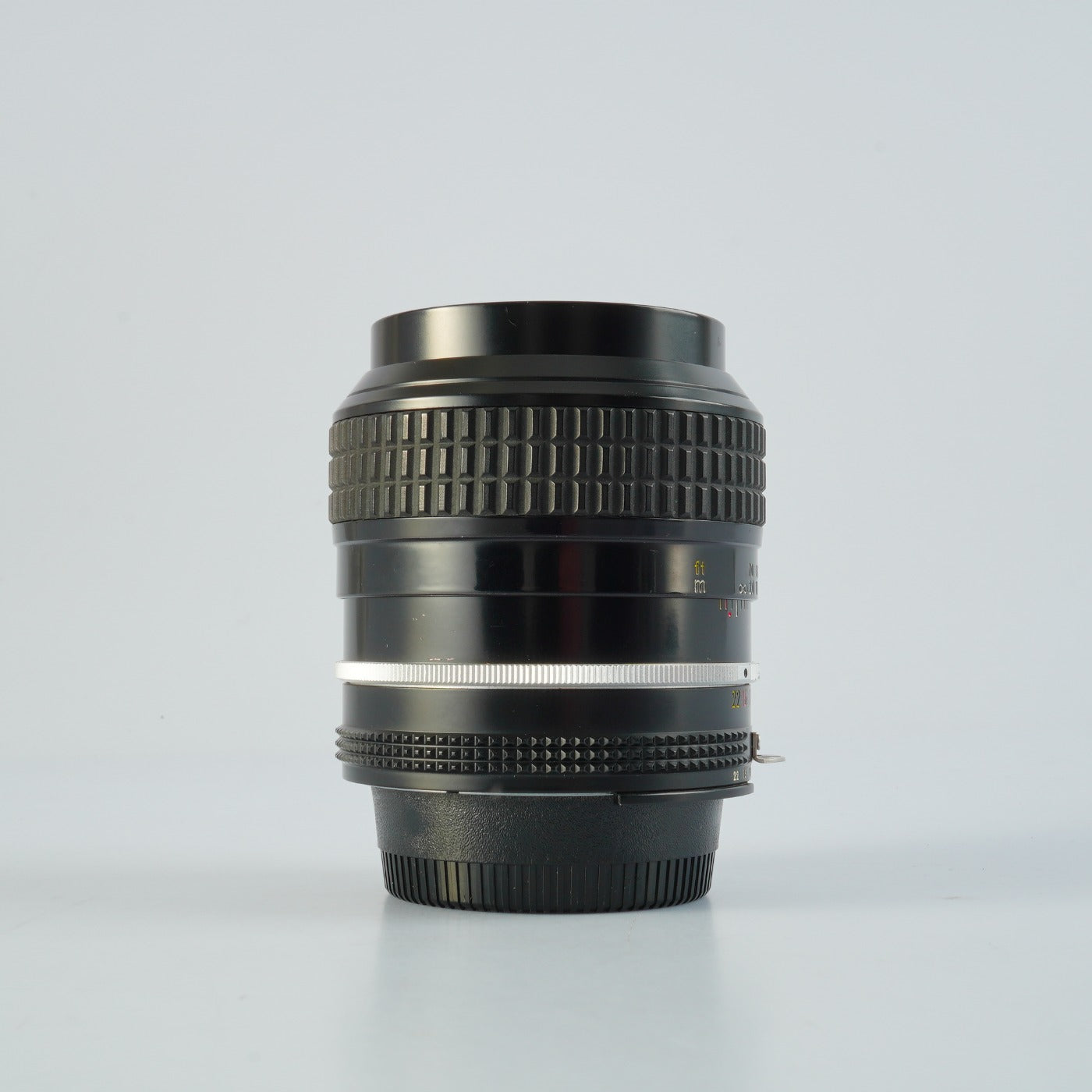 Nikon Ai NIKKOR 105mm F/2.5 単焦点レンズ