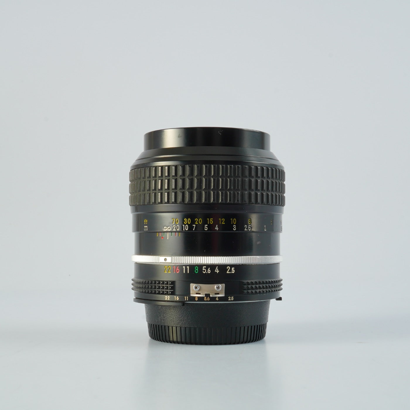 Nikon Ai NIKKOR 105mm F/2.5 単焦点レンズ