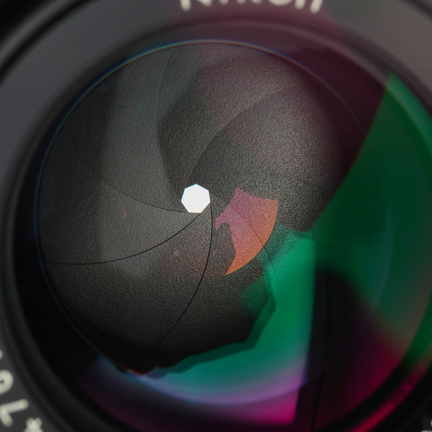 Nikon Ai-S NIKKOR 105mm F/2.5 単焦点レンズ