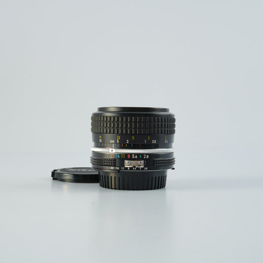 Nikon Ai Nikkor 28mm F/2.8 単焦点レンズ