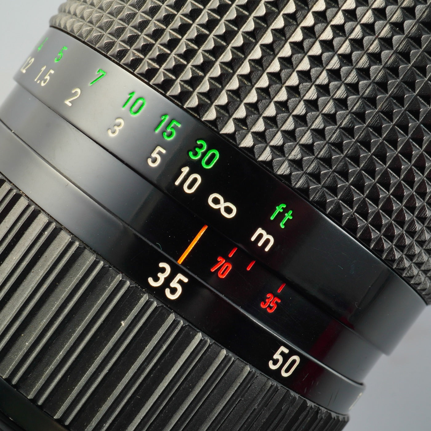 Canon FD 35-70mm F/4 ズームレンズ