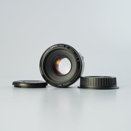 Canon EF 50mm F/1.8 Ⅱ 単焦点レンズ