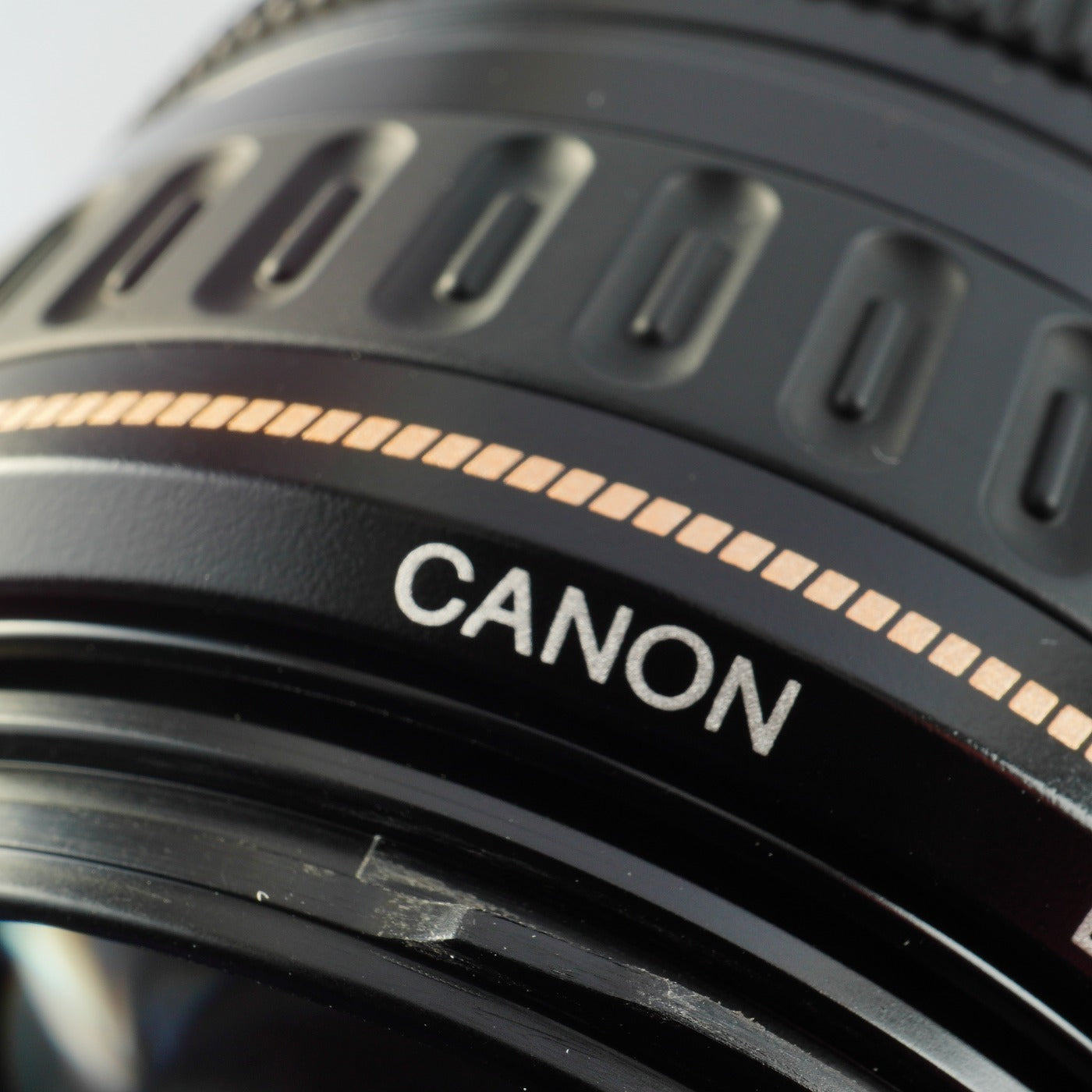 Canon EF 28–105 mm F/3.5–4.5 USM ズームレンズ