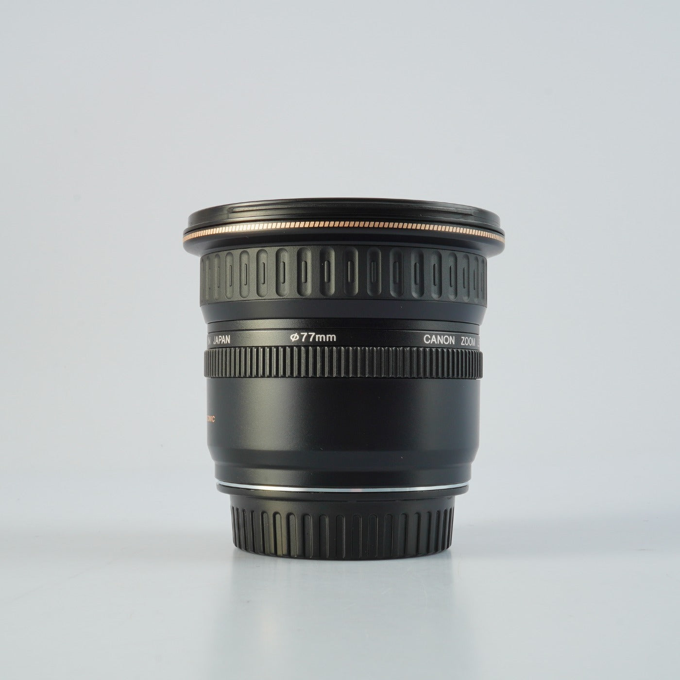 Canon EF 20-35mm f/3.5-4.5 USM ズームレンズ