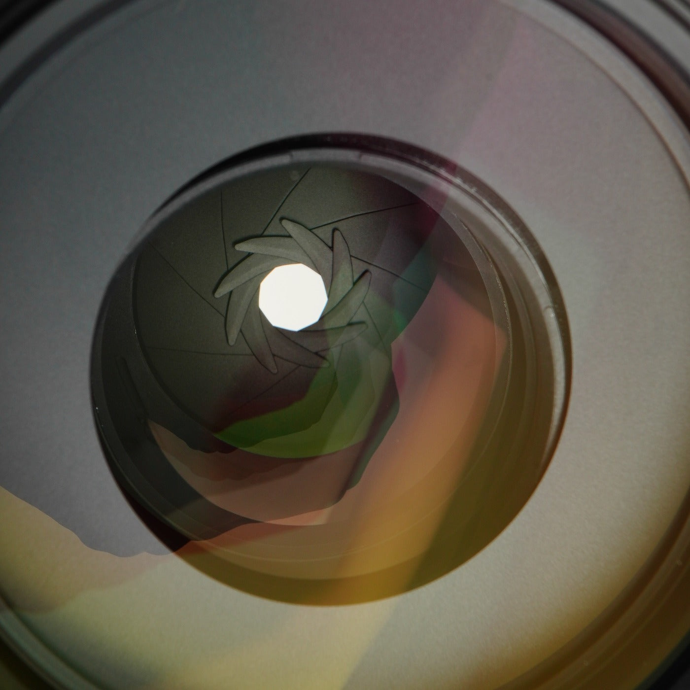 Canon RF 70-200mm F/4 L IS USM White ズームレンズ