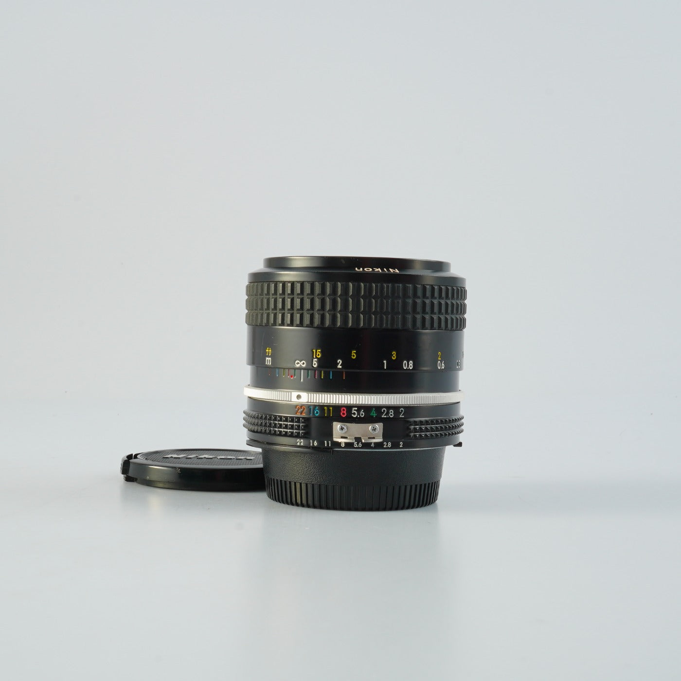 Nikon Ai Nikkor 35mm F/2 単焦点レンズ