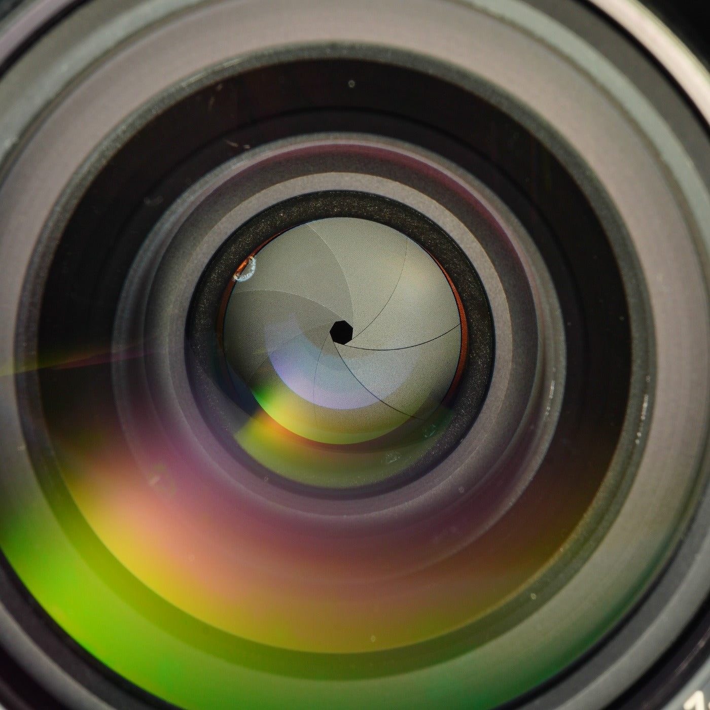 Nikon Ai Nikkor 35mm F/2 単焦点レンズ
