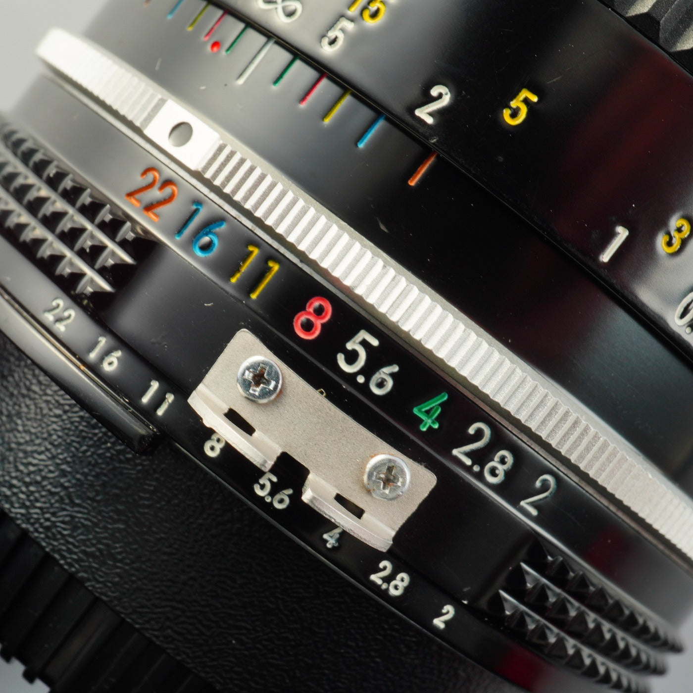 Nikon Ai Nikkor 35mm F/2 単焦点レンズ