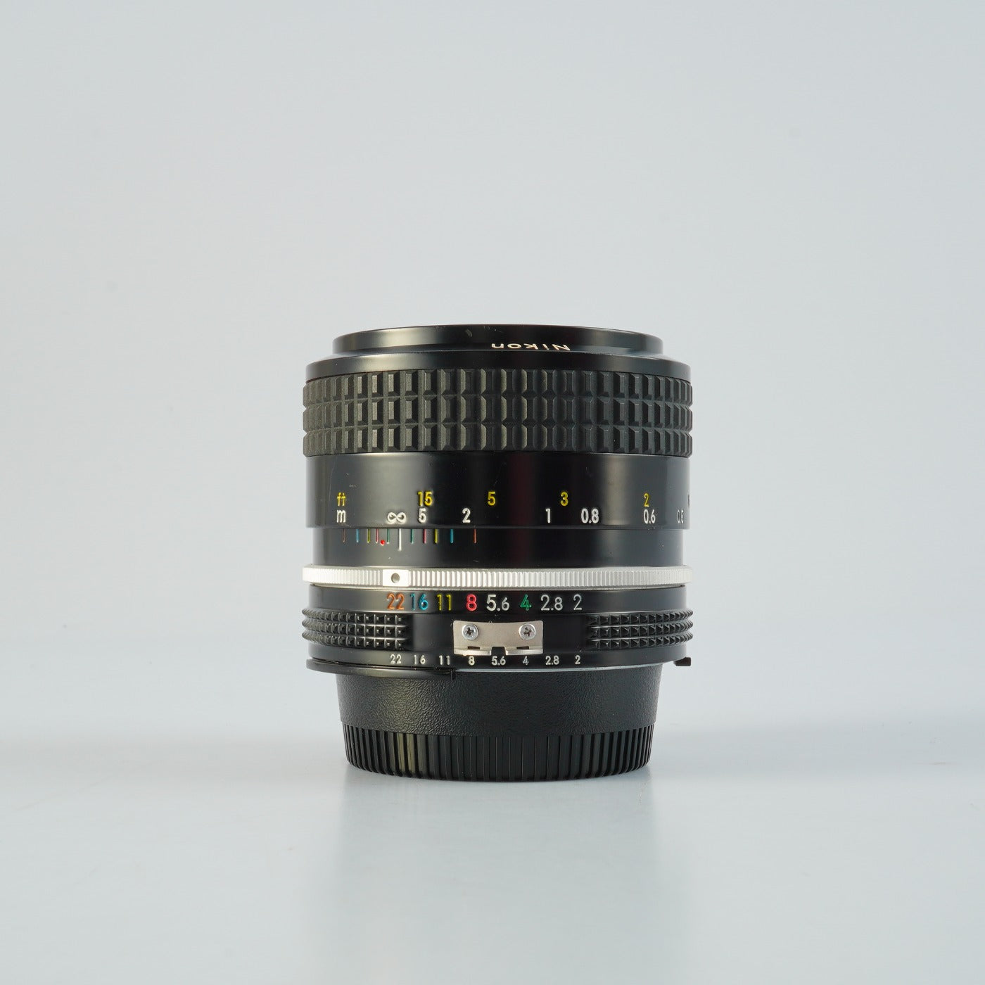 Nikon Ai Nikkor 35mm F/2 単焦点レンズ