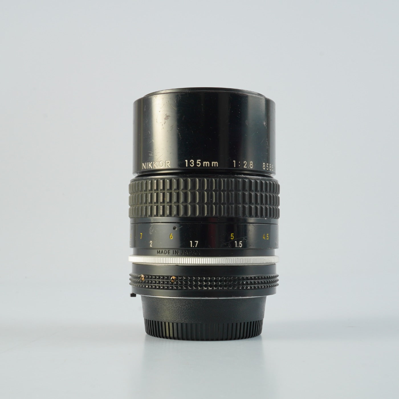 Nikon Ai NIKKOR 135mm F/2.8 単焦点レンズ