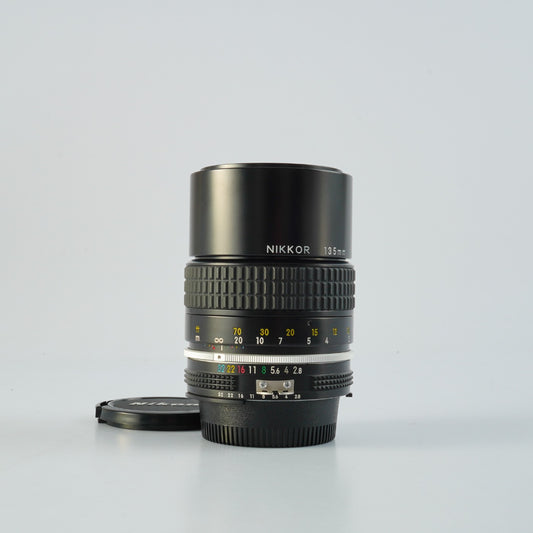 Nikon Ai NIKKOR 135mm F/2.8 単焦点レンズ