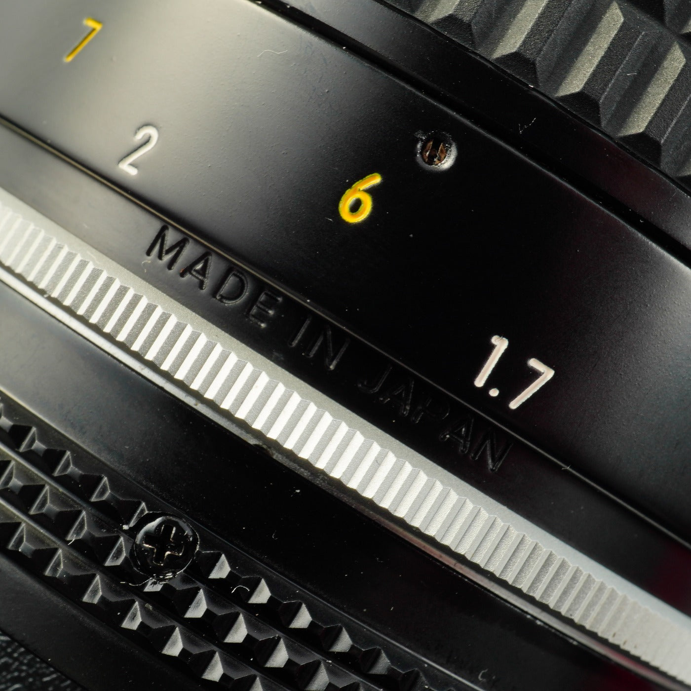 Nikon Ai NIKKOR 135mm F/2.8 単焦点レンズ