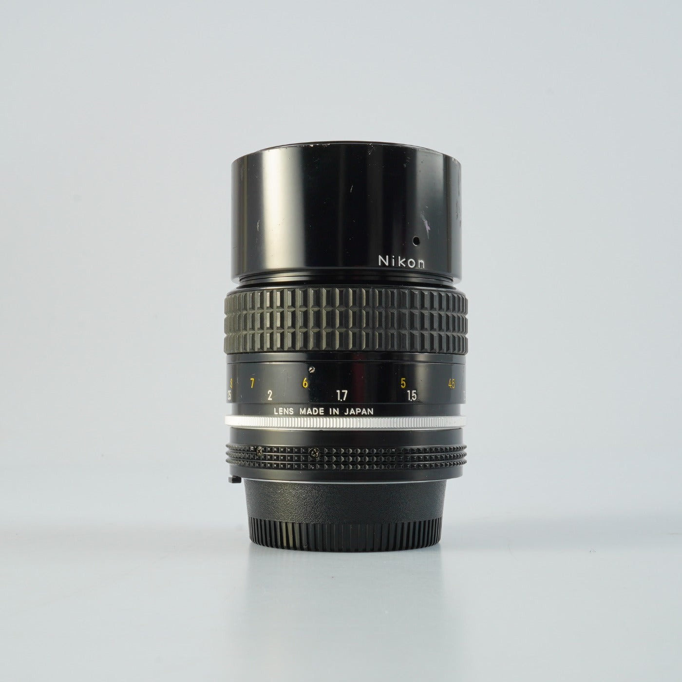 Nikon Ai NIKKOR 135mm F/2.8 単焦点レンズ
