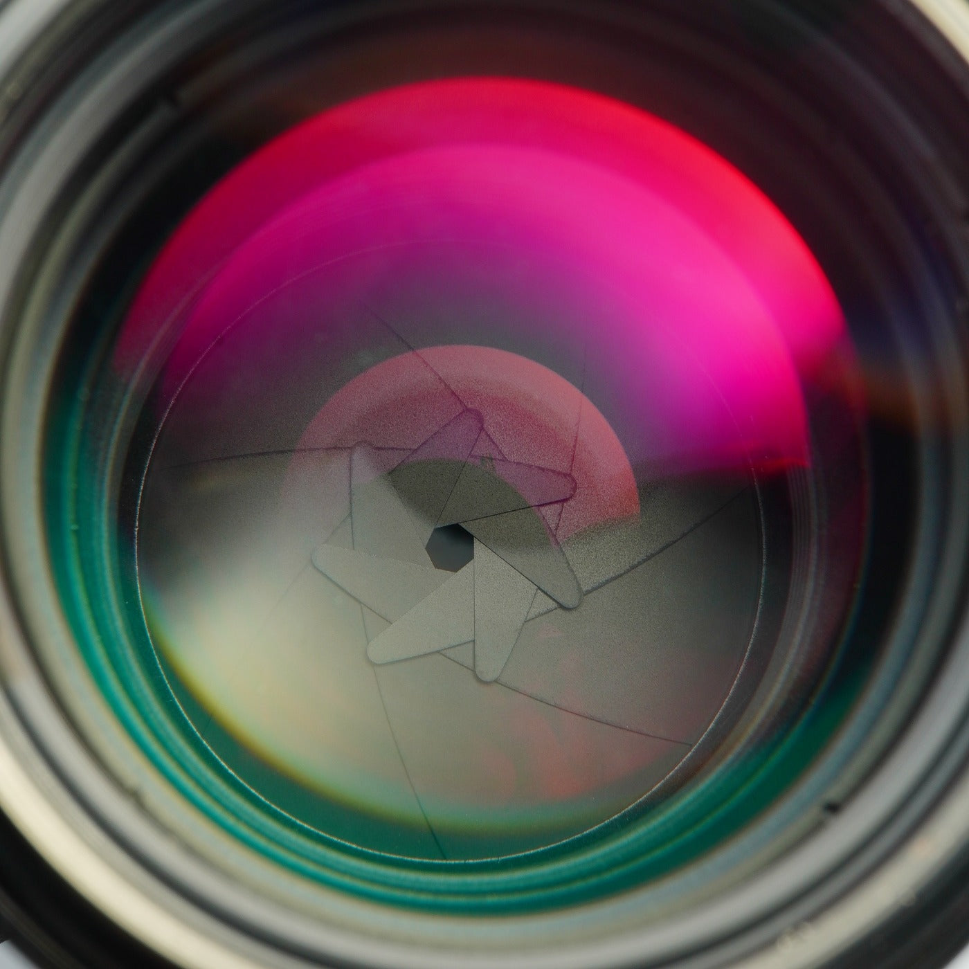 Nikon Ai NIKKOR 135mm F/2.8 単焦点レンズ