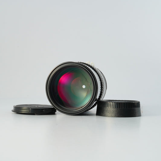 Nikon Ai NIKKOR 135mm F/2.8 単焦点レンズ