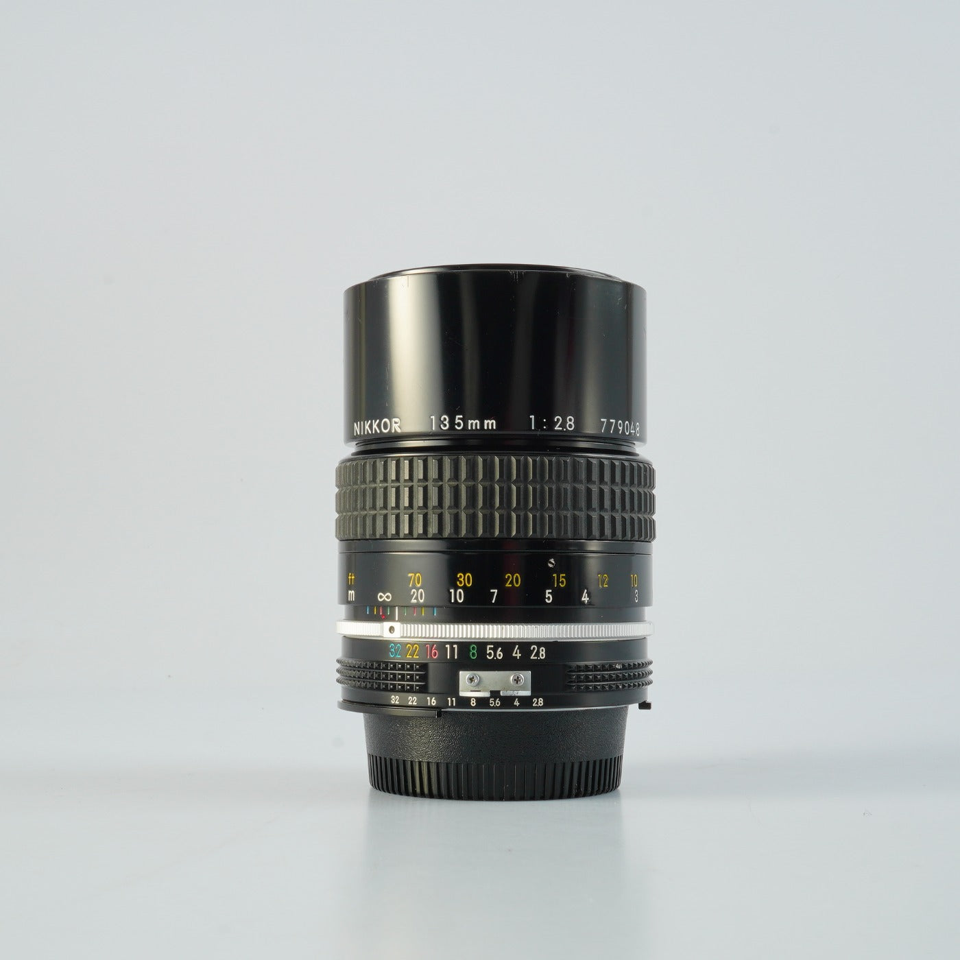 Nikon Ai NIKKOR 135mm F/2.8 単焦点レンズ