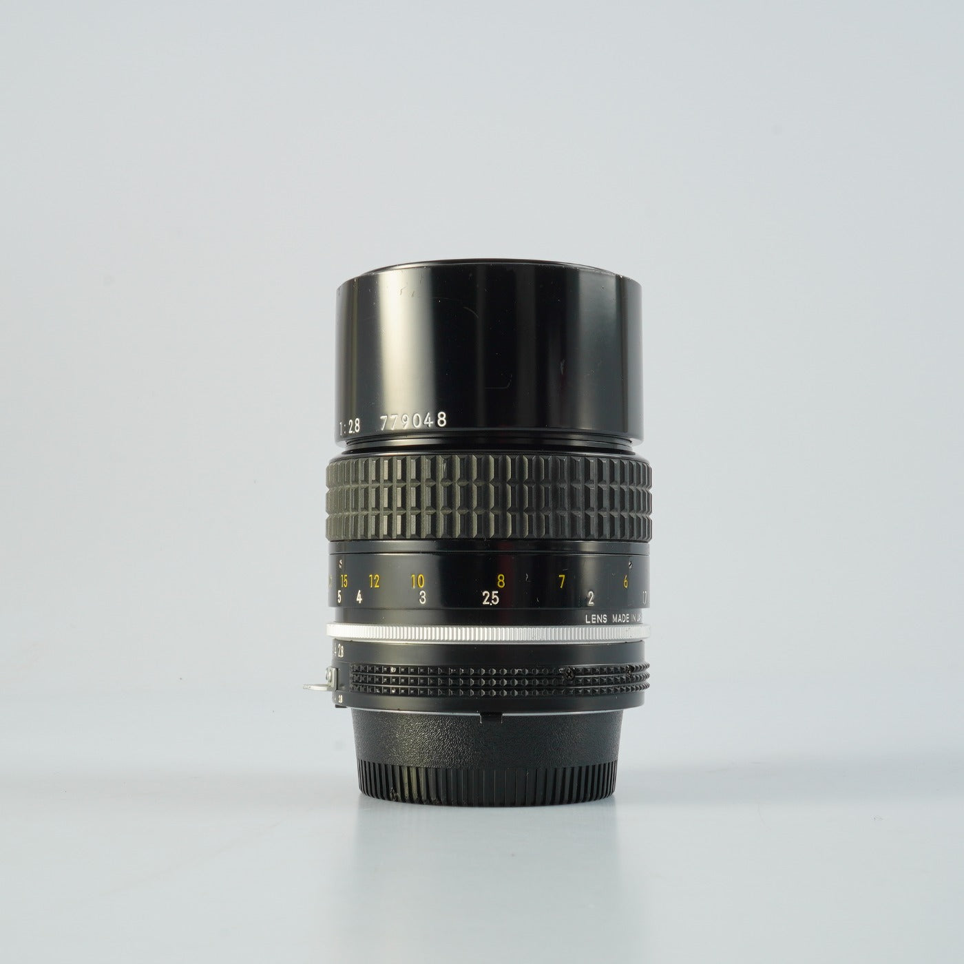 Nikon Ai NIKKOR 135mm F/2.8 単焦点レンズ
