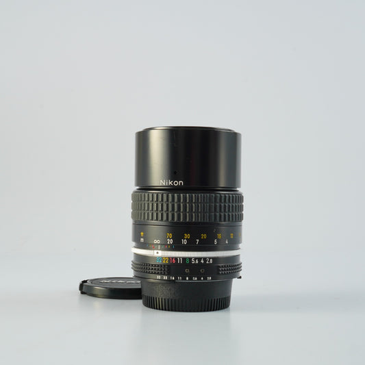 Nikon Ai NIKKOR 135mm F/2.8 単焦点レンズ