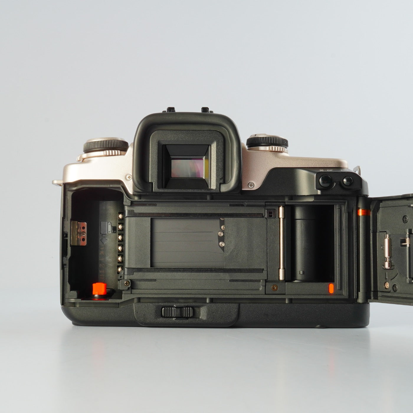 Canon EOS 55 (ELAN II) Gold ＋ EF 35-80mm F/4-5.6 USM AF フィルム一眼レフカメラ