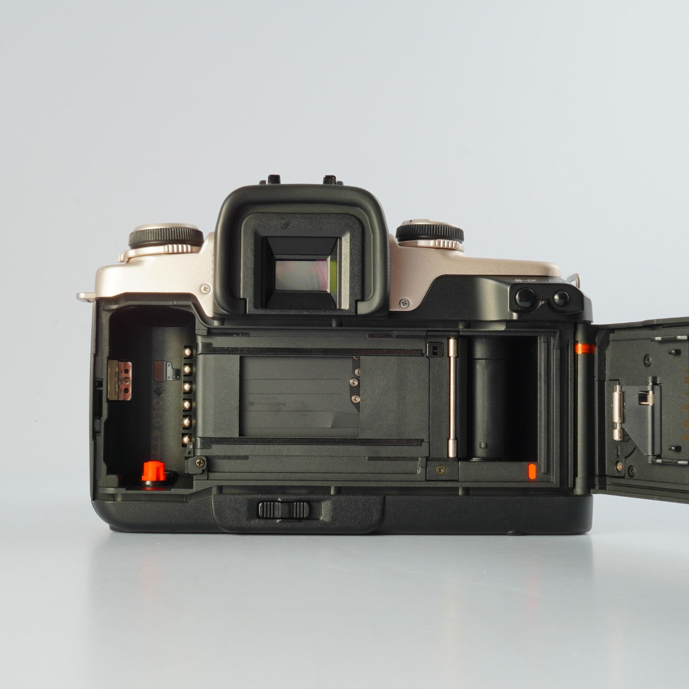Canon EOS 55 (ELAN II) Gold ＋ EF 35-80mm F/4-5.6 USM AF フィルム一眼レフカメラ