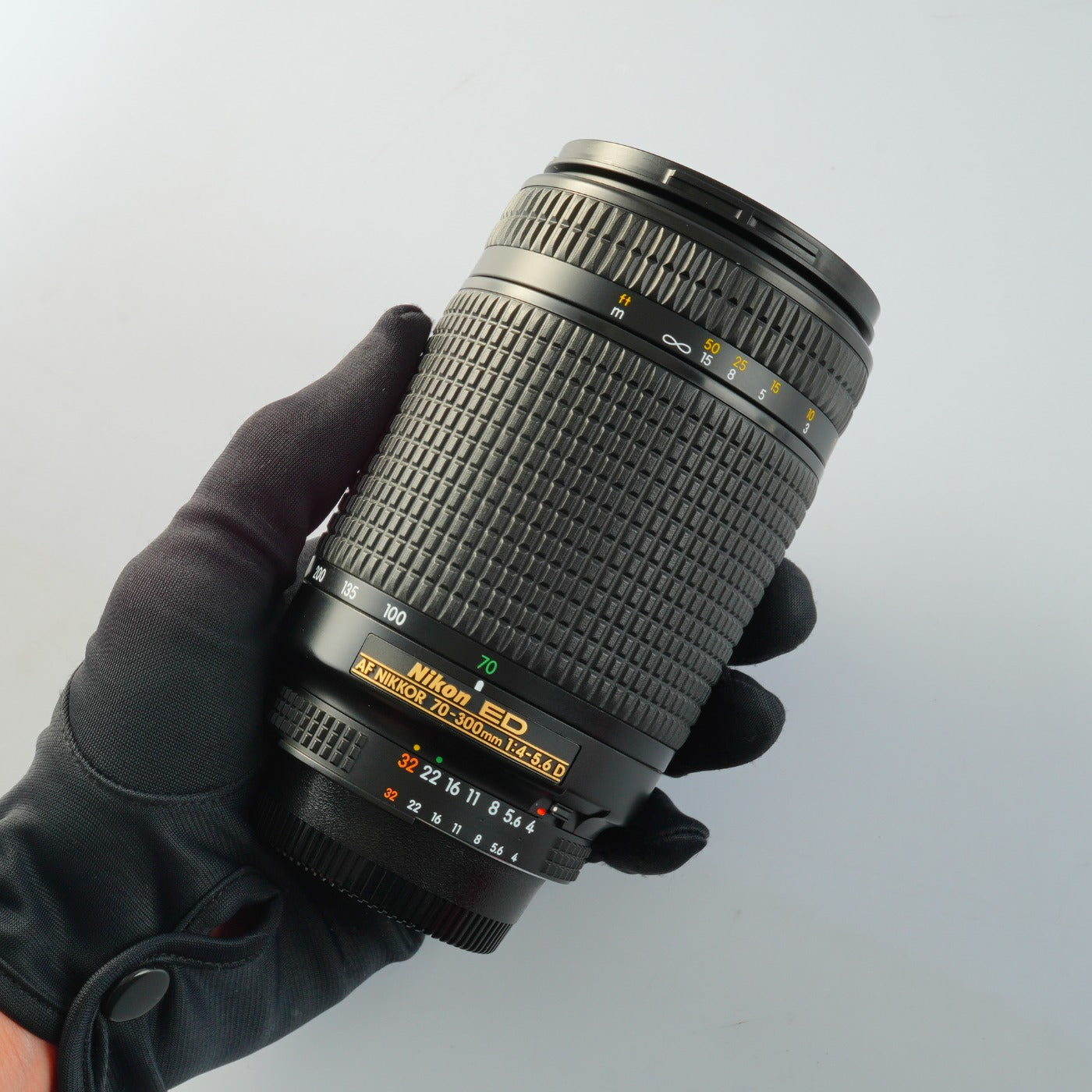 Nikon AF NIKKOR 70-300mm F/4-5.6 D ED ズームレンズ