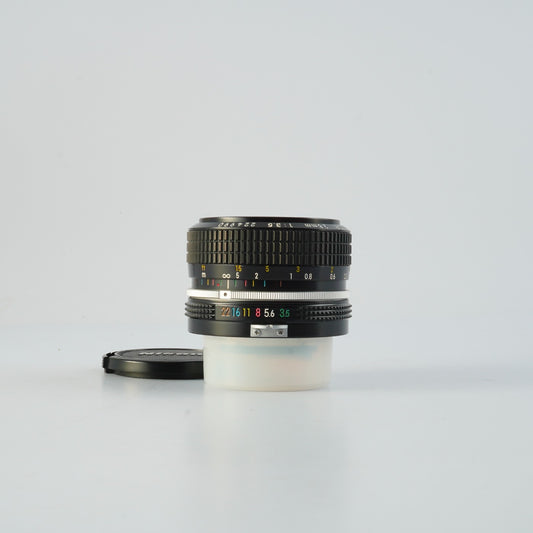 Nikon 非Ai NIKKOR 28mm F/3.5 単焦点レンズ