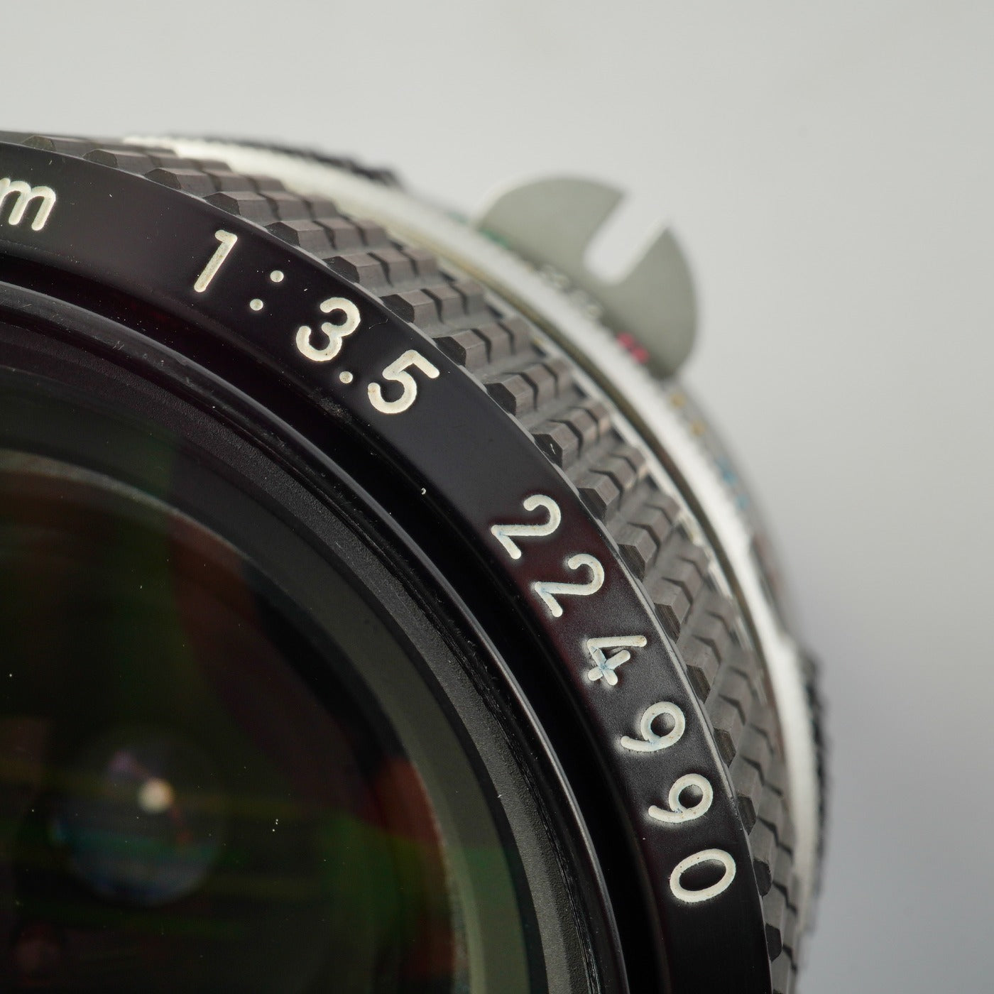 Nikon 非Ai NIKKOR 28mm F/3.5 単焦点レンズ