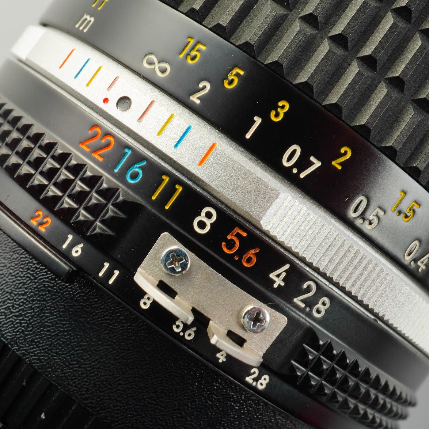 Nikon Ai-S NIKKOR 28mm F/2.8 単焦点レンズ