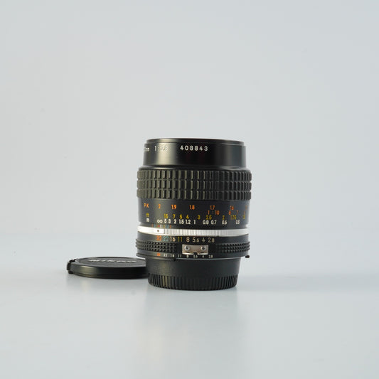 Nikon Ai-s Micro NIKKOR 55mm F/2.8 マクロレンズ