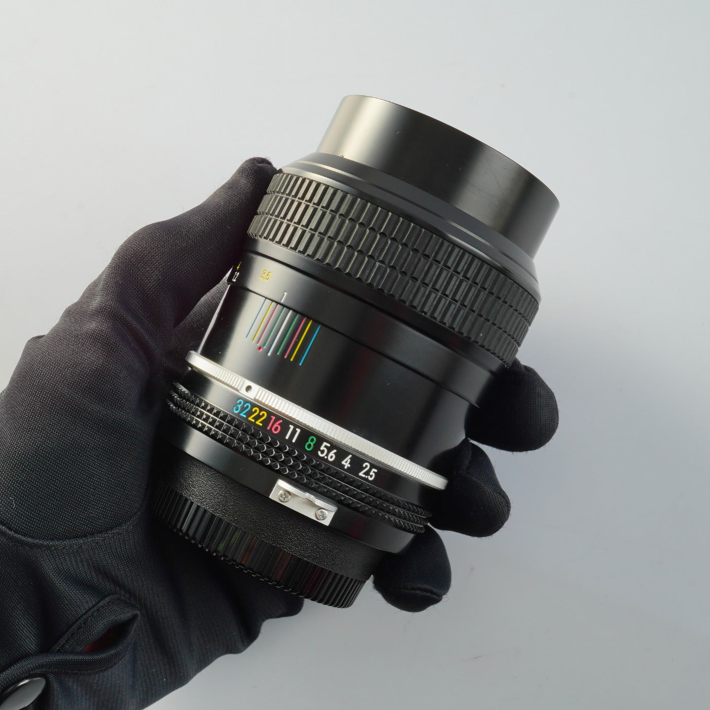 Nikon 非Ai Nikkor 105mm F/2.5 単焦点レンズ
