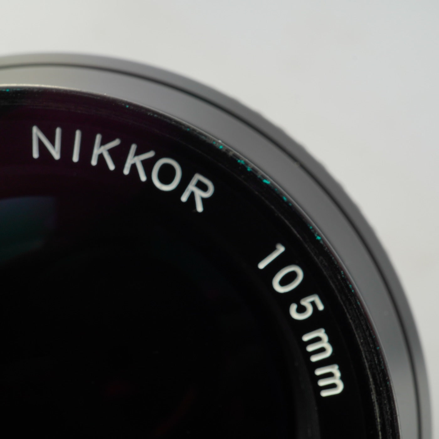 Nikon 非Ai Nikkor 105mm F/2.5 単焦点レンズ