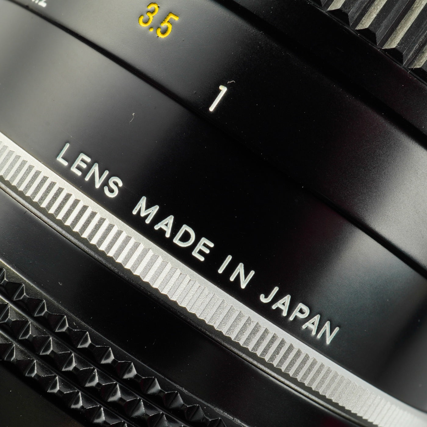 Nikon 非Ai Nikkor 105mm F/2.5 単焦点レンズ