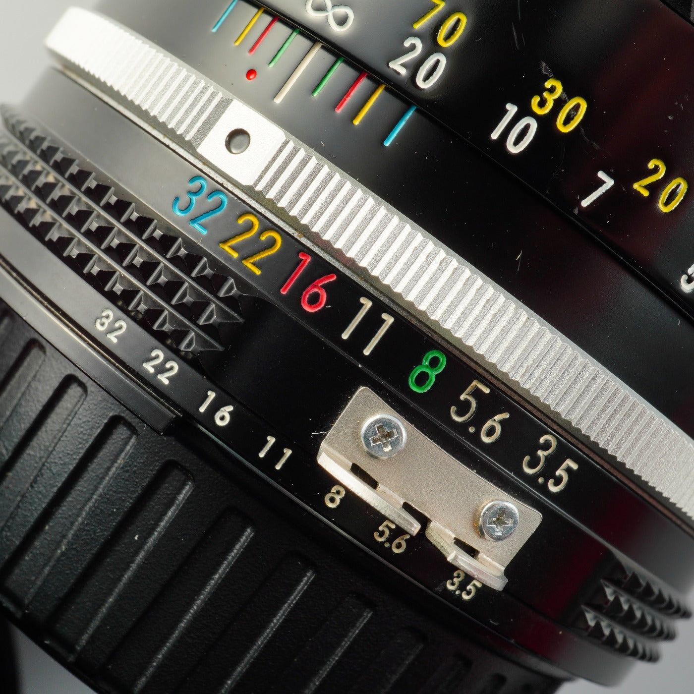 Nikon Ai NIKKOR 135mm F/3.5 単焦点レンズ