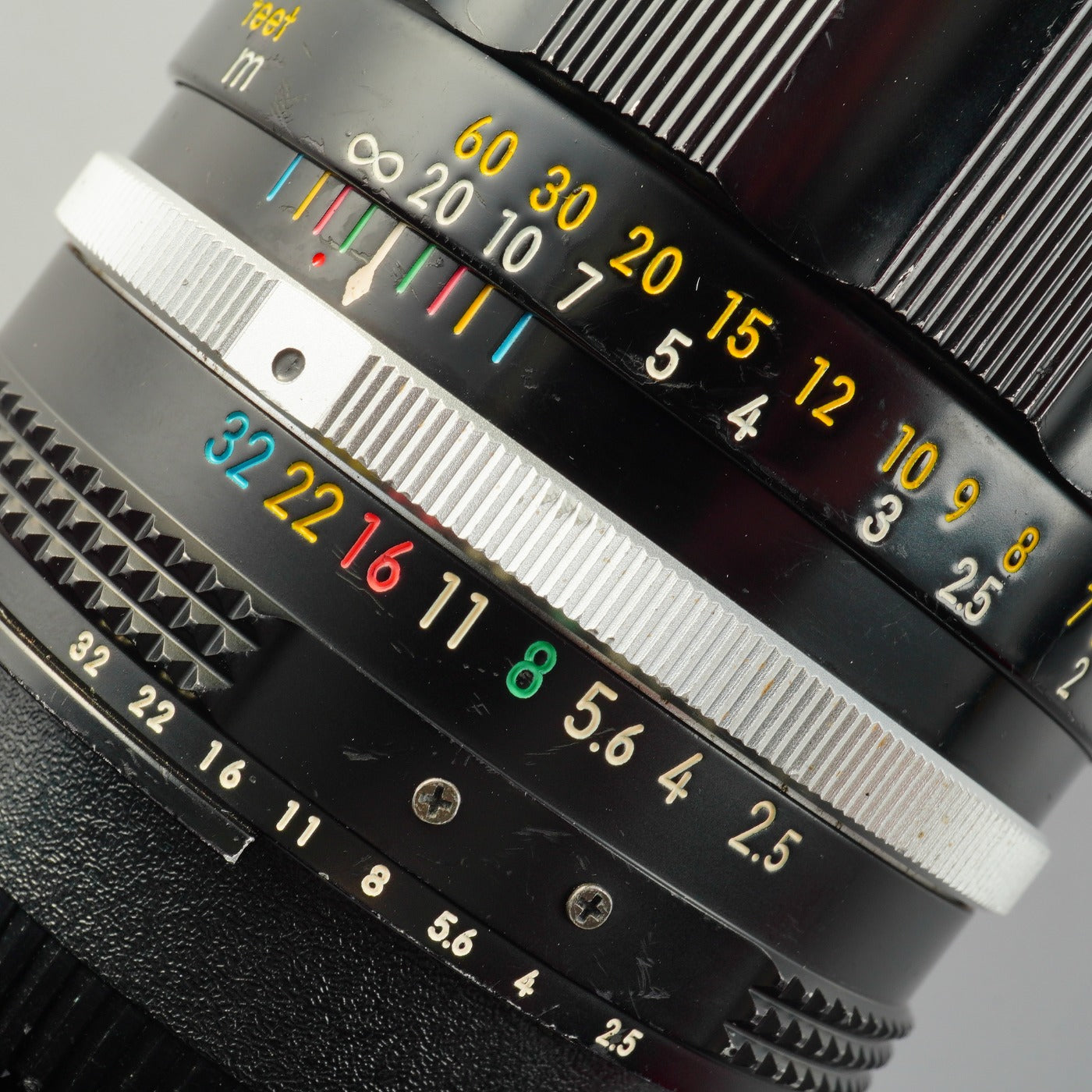 Nikon Ai改 NIKKOR-P Auto 105mm F/2.5 単焦点レンズ