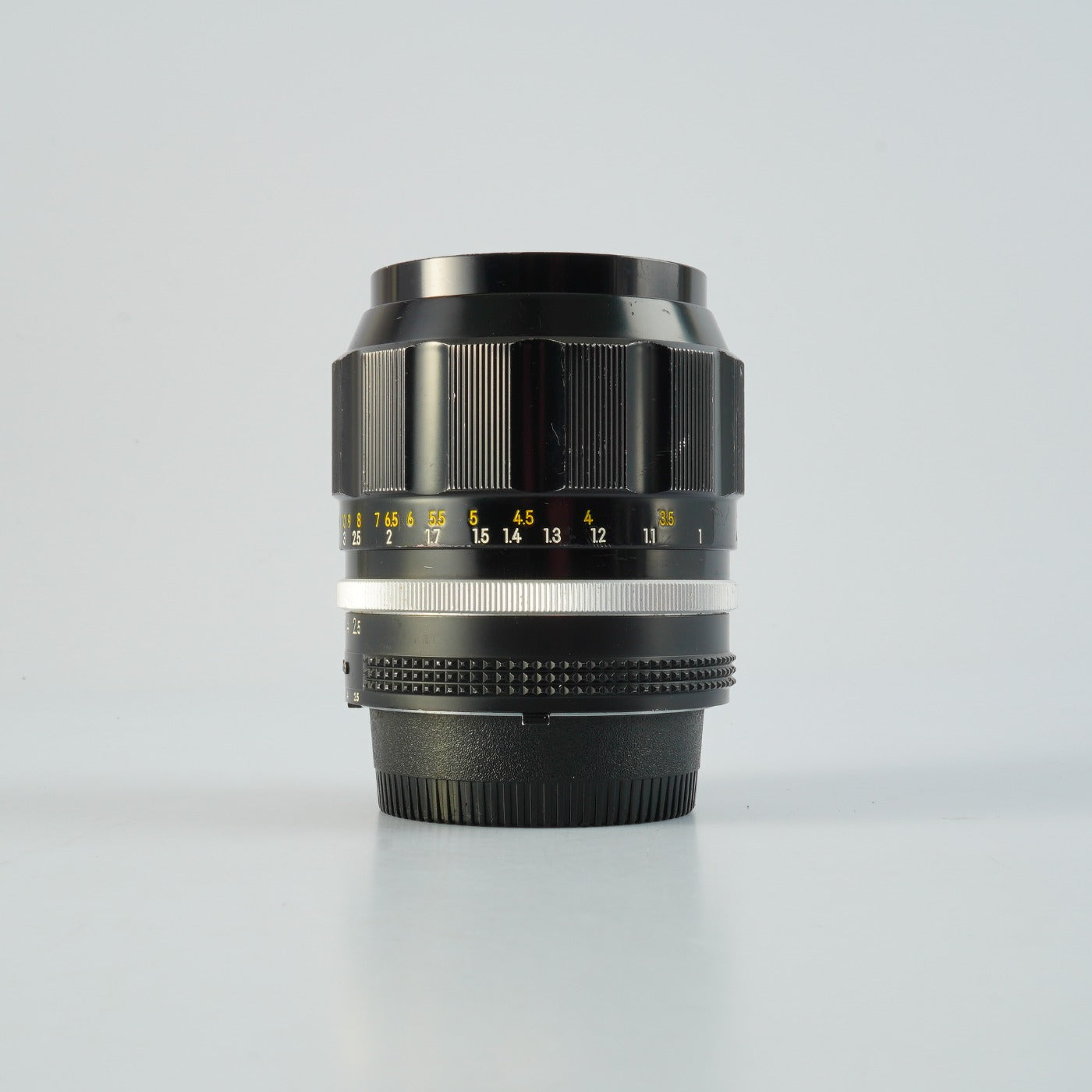 Nikon Ai改 NIKKOR-P Auto 105mm F/2.5 単焦点レンズ